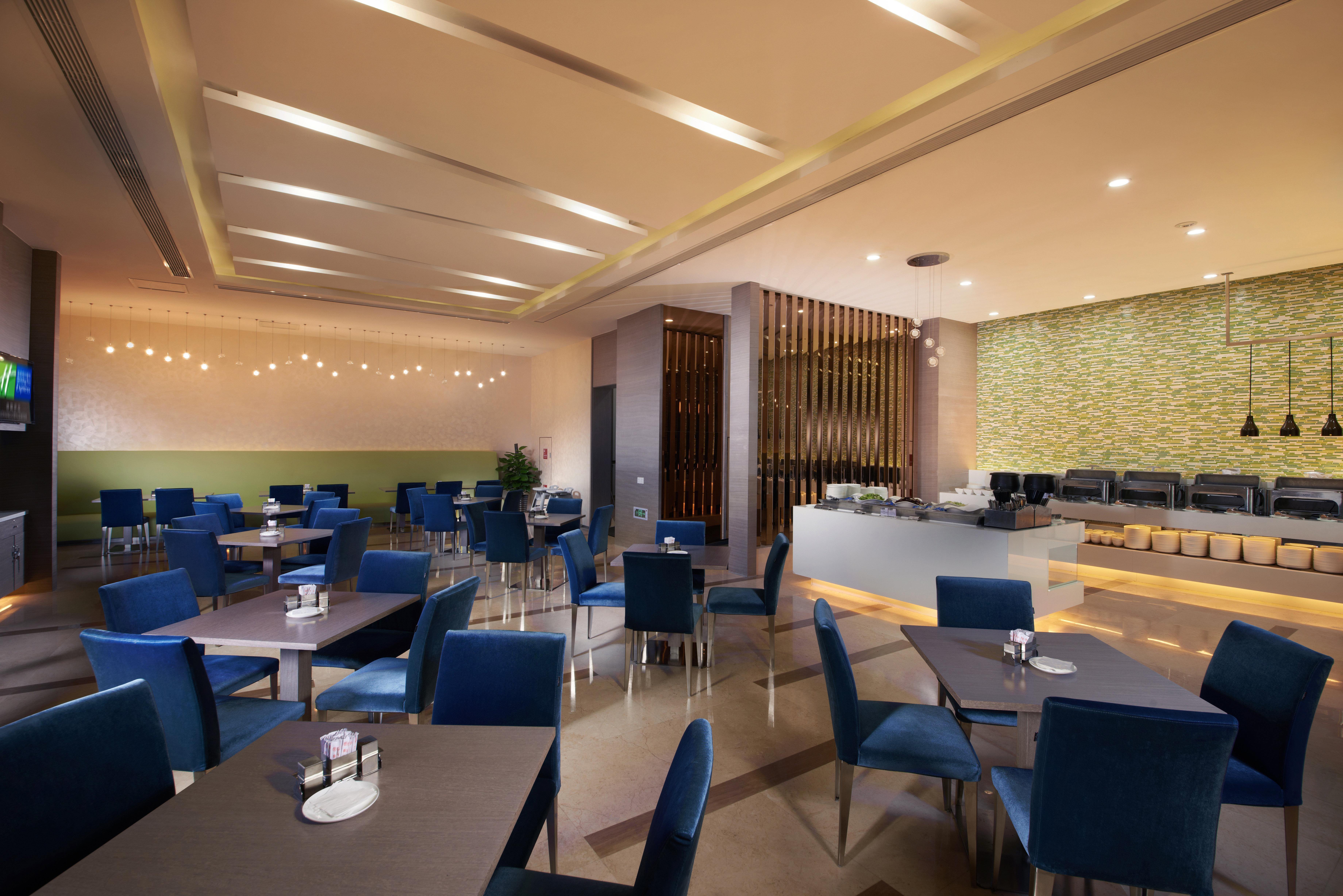 Holiday Inn Express Luoyang City Center By Ihg Экстерьер фото