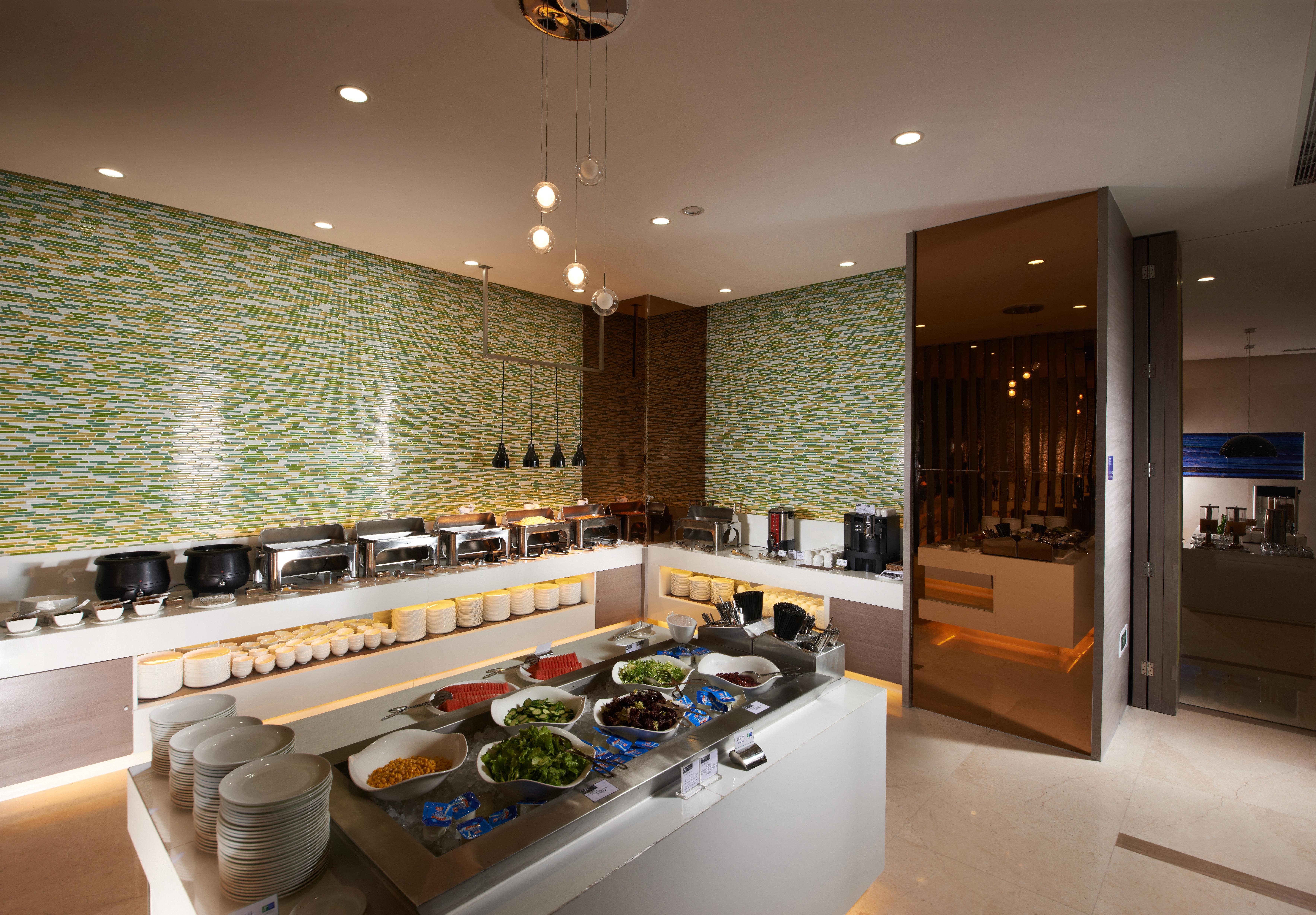 Holiday Inn Express Luoyang City Center By Ihg Экстерьер фото