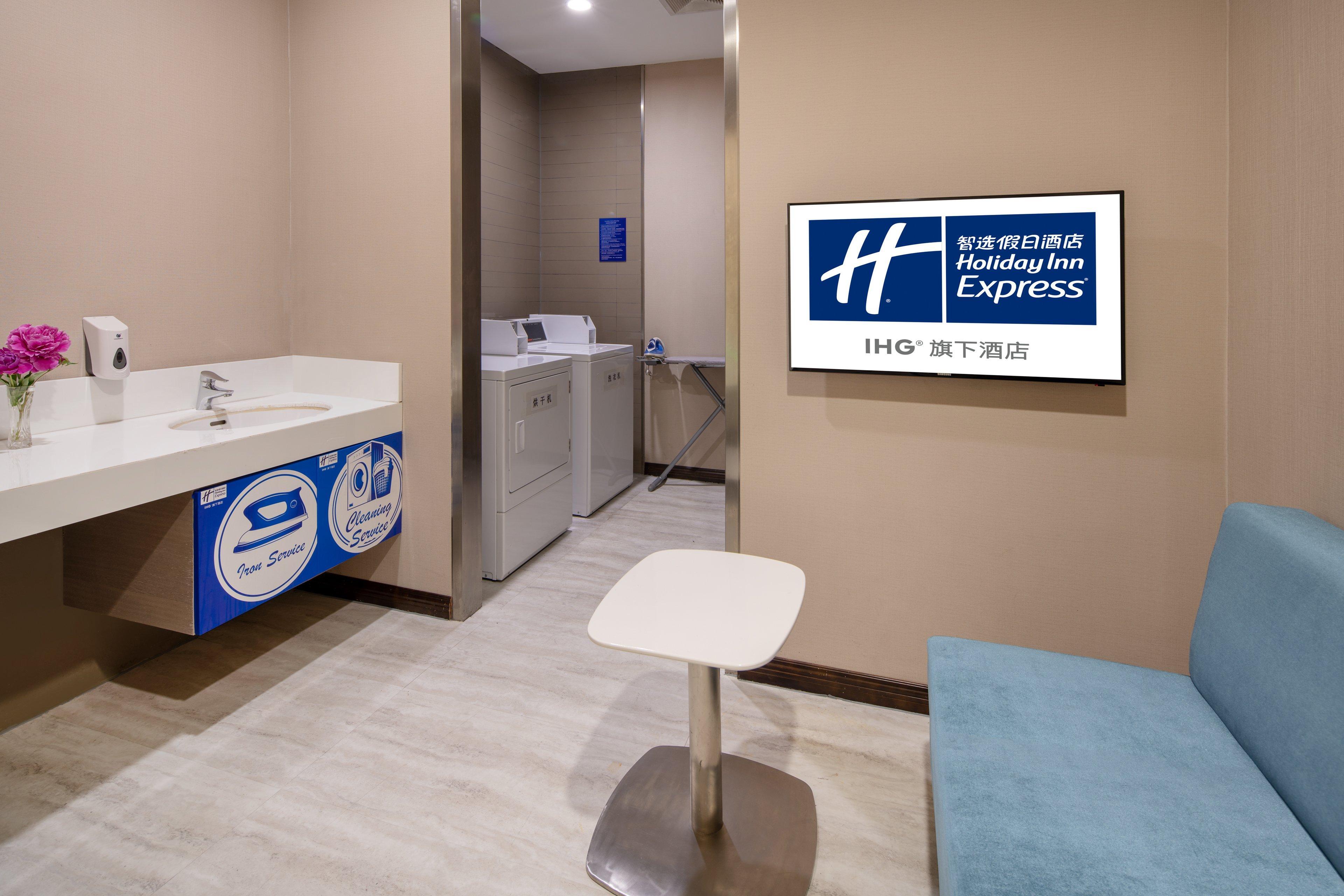 Holiday Inn Express Luoyang City Center By Ihg Экстерьер фото