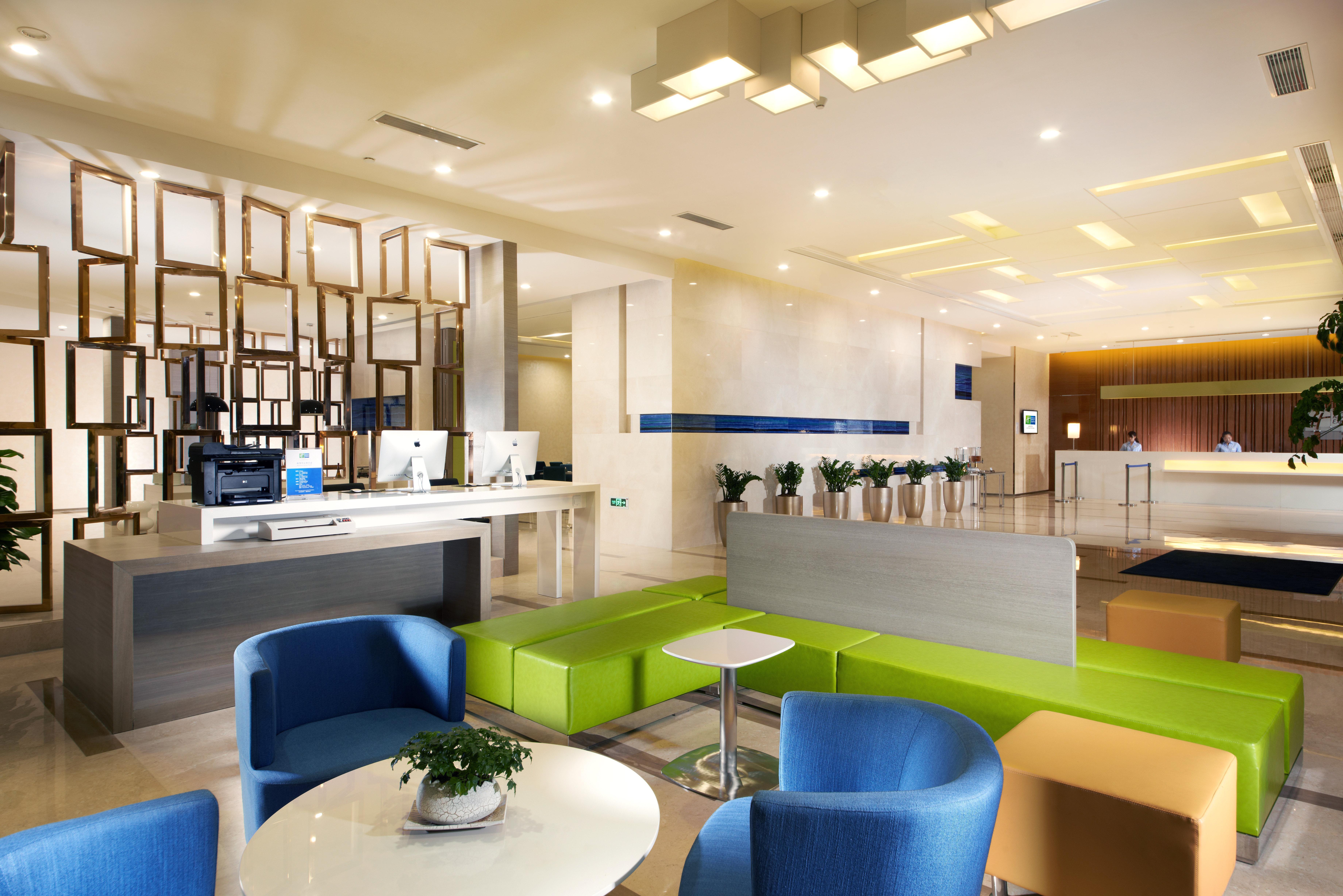 Holiday Inn Express Luoyang City Center By Ihg Экстерьер фото